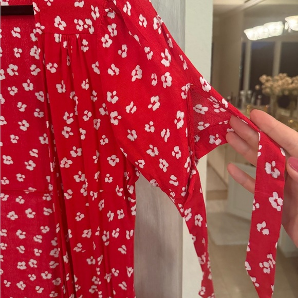 Seraphine maternity wrap dress red midi - Picture 4 of 4